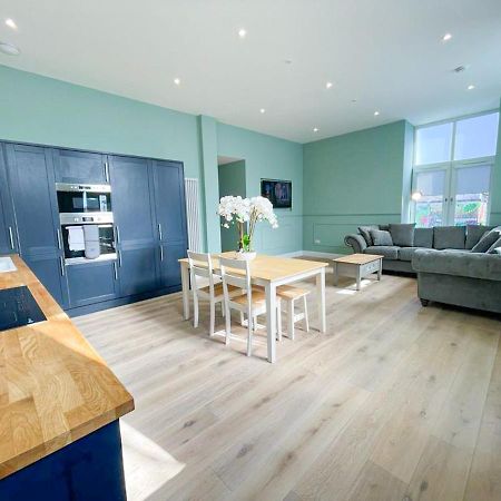 Apartament Beautiful 2Br, Private Entry In Vibrant Leith Edynburg Zewnętrze zdjęcie