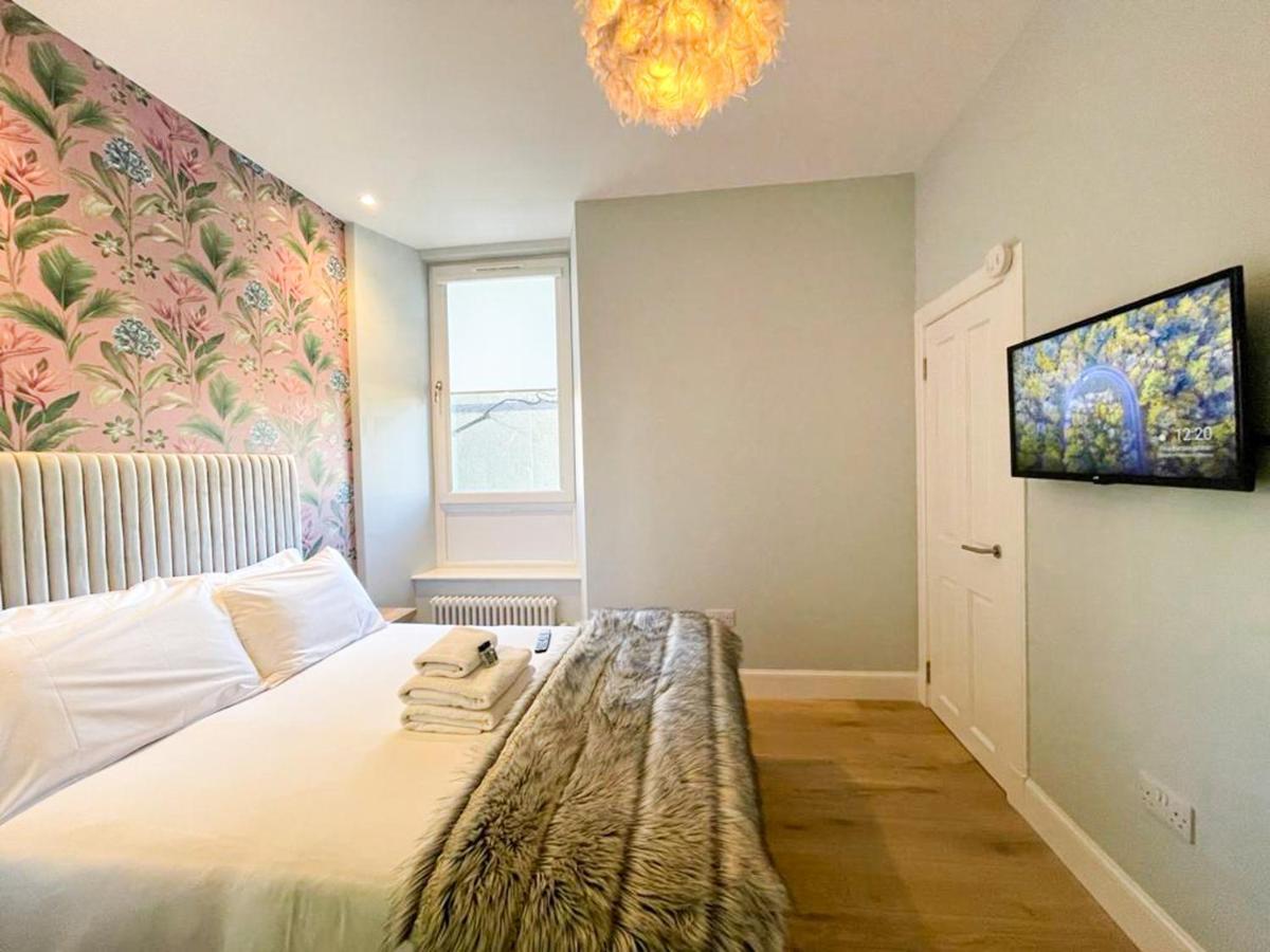 Apartament Beautiful 2Br, Private Entry In Vibrant Leith Edynburg Zewnętrze zdjęcie
