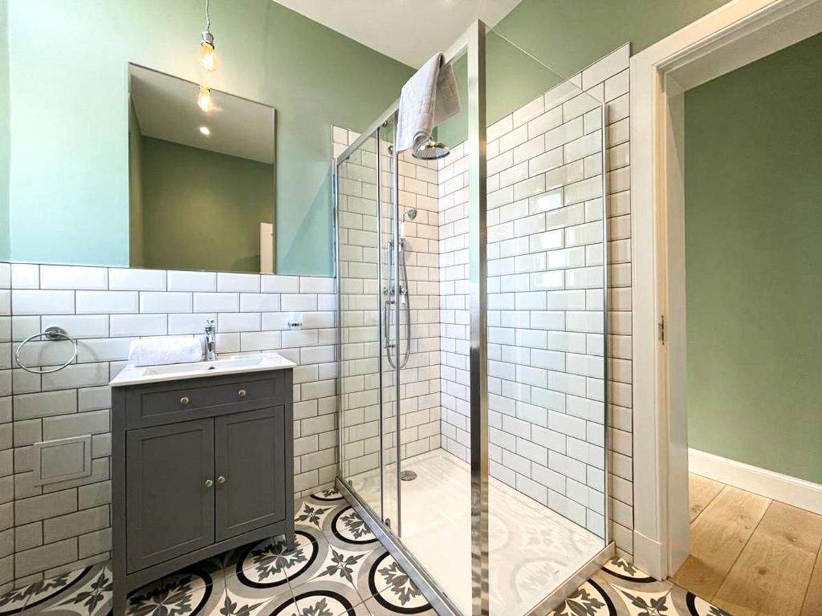 Apartament Beautiful 2Br, Private Entry In Vibrant Leith Edynburg Zewnętrze zdjęcie